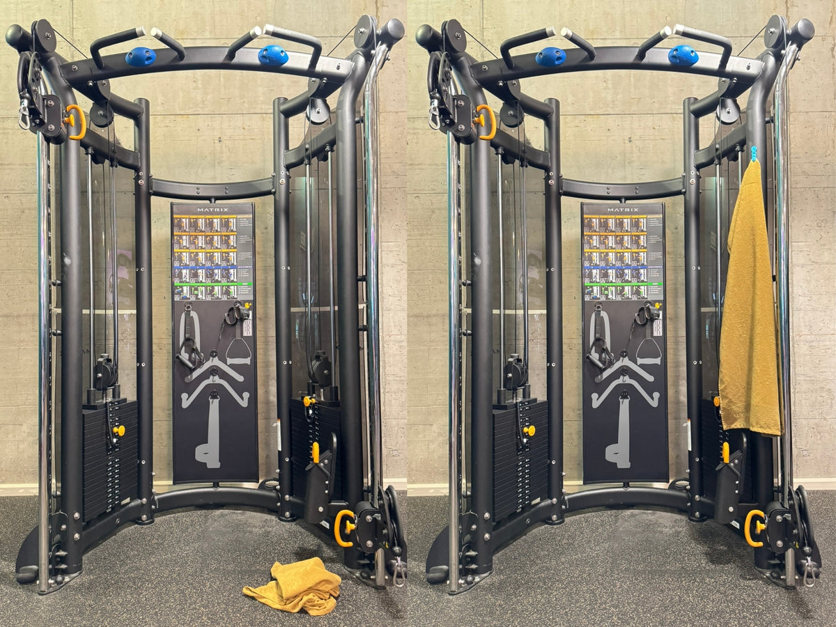 Vorher-Nachher-Vergleich: Sporthandtuch auf dem Boden im Fitnessstudio gegenüber einem Handtuch mit Magnetic Towel Clip am Fitnessgerät